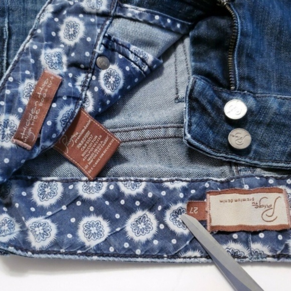 Paige HIDDEN HILLS BOOT CUT Embellished Jeans 27 - Picture 8 of 8